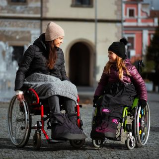 ♨️ Unikátní komfort tepla dostupný ve dvou velikostech. ✌️ Dětská verze pro nohy až vel. č 39 a dospělá od č.40 výše. 👣...